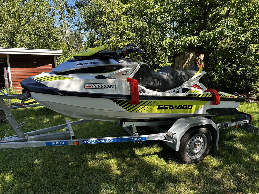 Sprzedam Seadoo RXT 300RS 2016r tylko 109 mth w komplecie z przyczepką