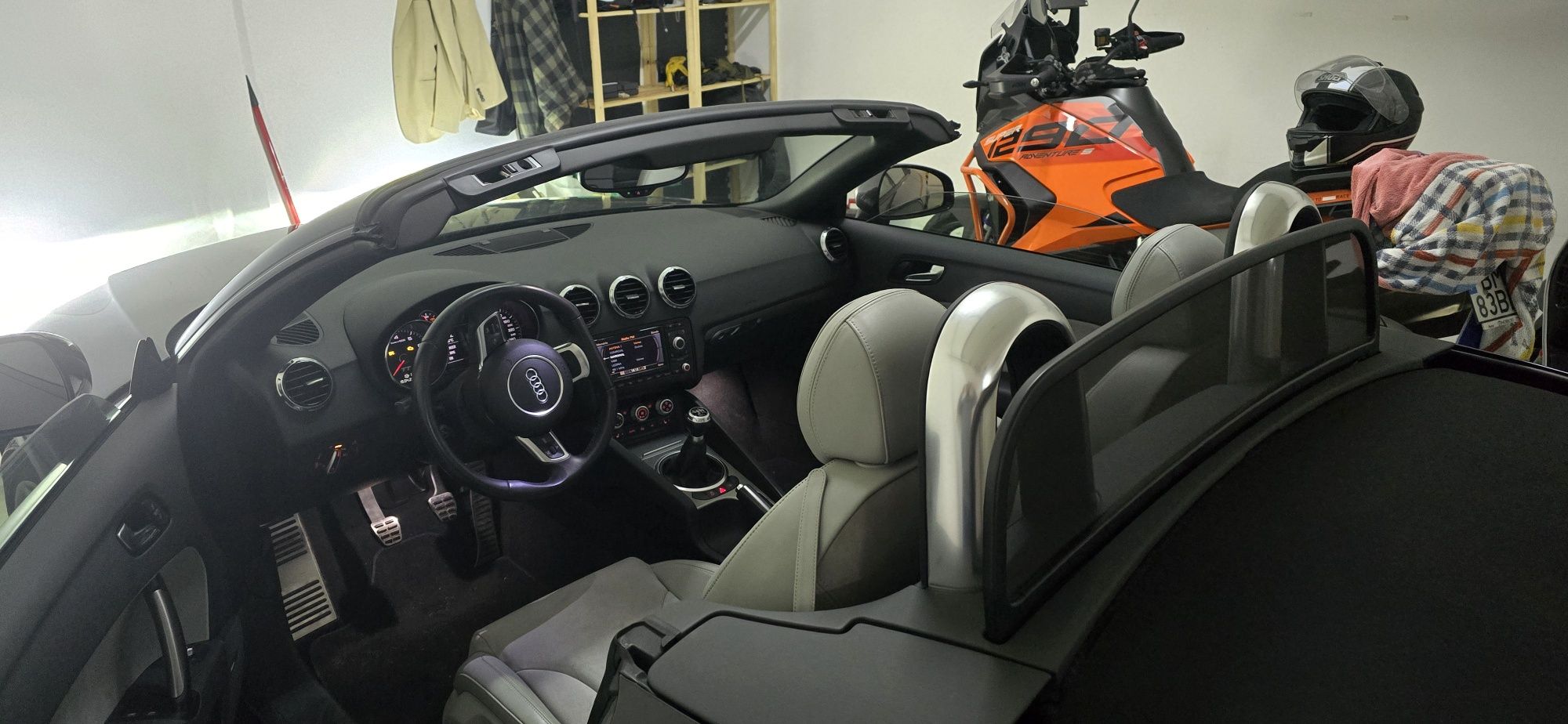 Audi TT roadster