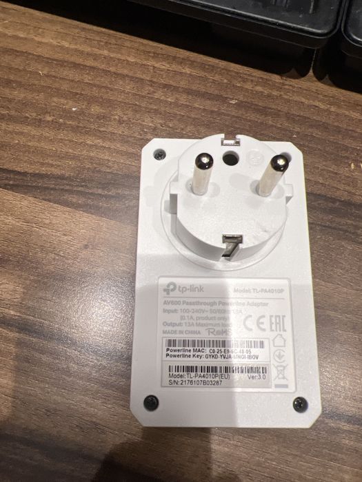 адаптер PowerLine TP-LINK TL-PA4010P KIT AV600