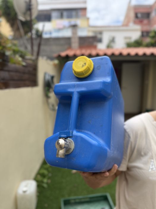 Garrafao pra liquidos com torneira