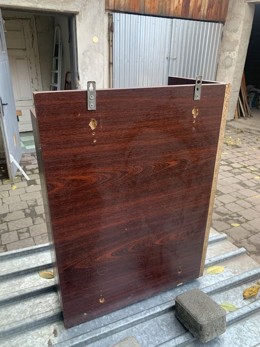 Полиці з дсп плити по 150 грн.