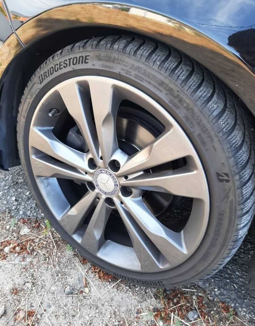 Mercedes benz CLA180