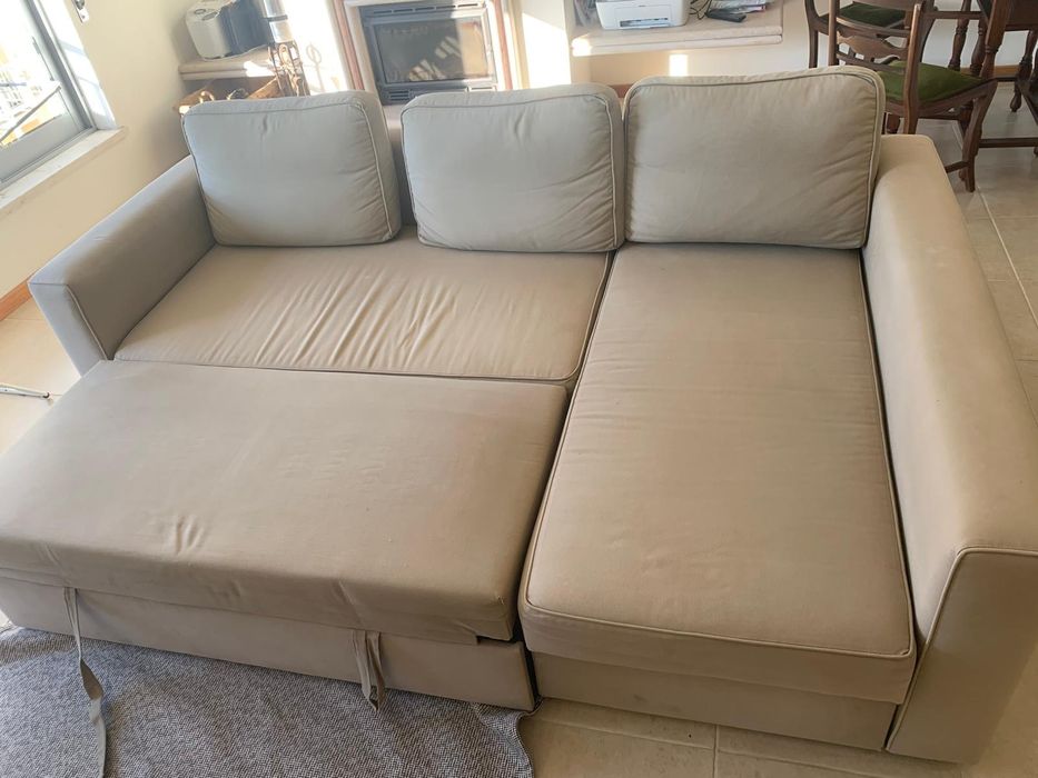 Sofá/Cama 3 lugares com Chaise e armazenamento