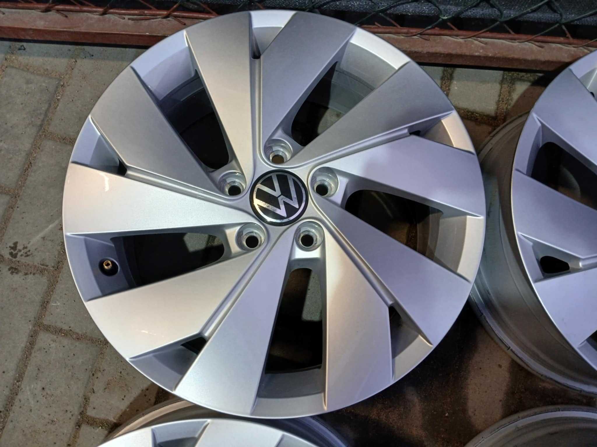 4x felgi  R17 5x112 Vw T-Roc Golf 5 6 7 8 Touran Passat B7 B8 Tiguan