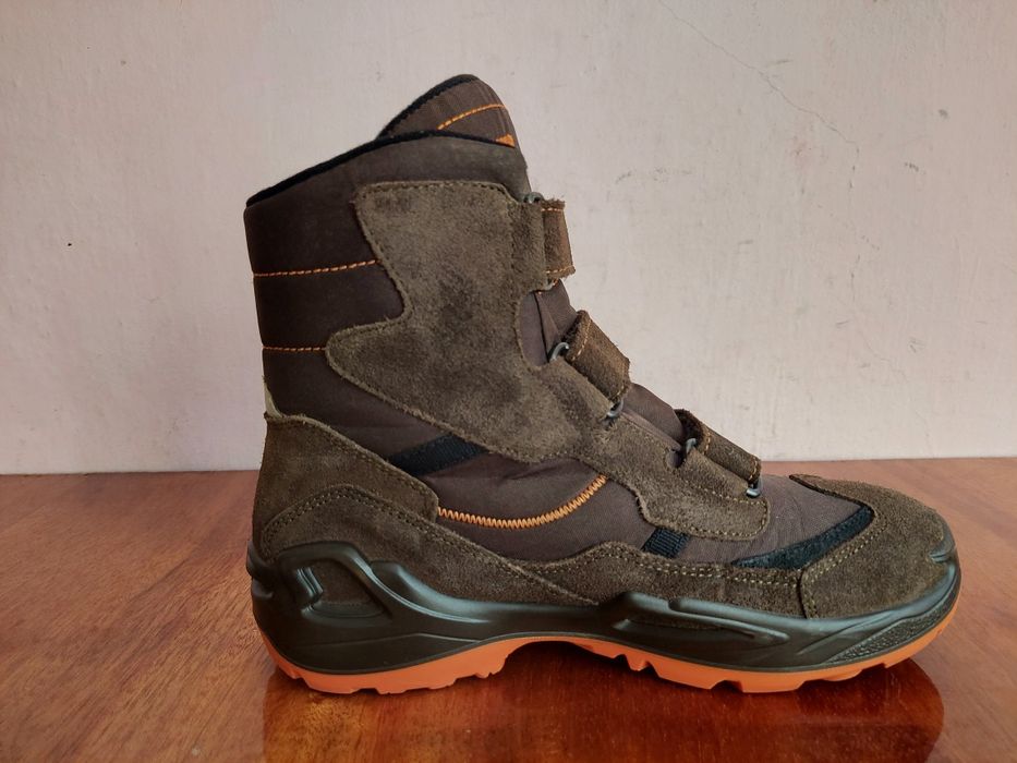 Черевики чобітки зимові фірми lowa marlin ll на gore tex оригінал 

Ро