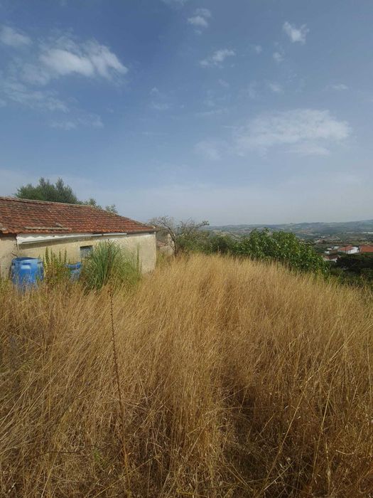 Terreno urbano na Serra S. Julião, Carvoeira