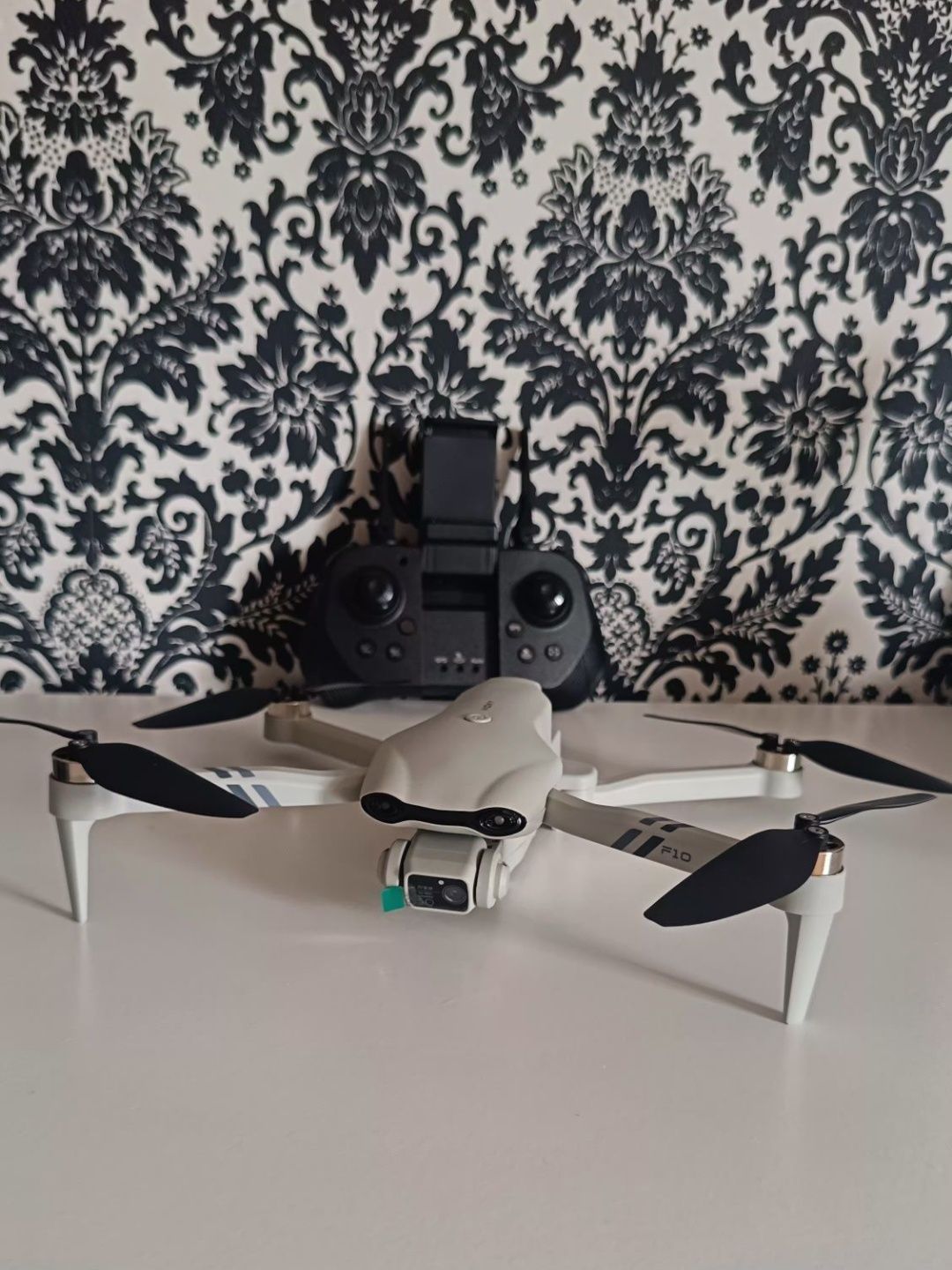 Dron z kamerą 4DRC F10 GPS Profesionalny Prezent