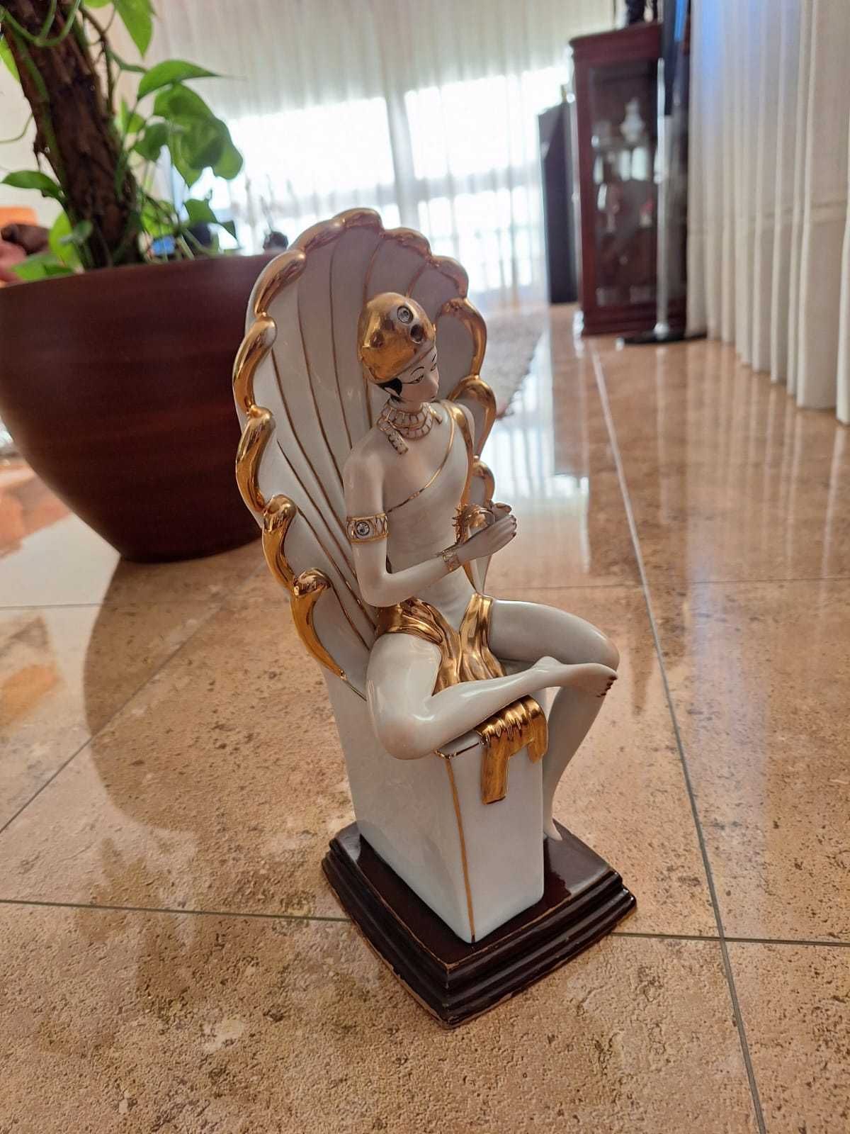 Estatueta de Deusa em Loiça