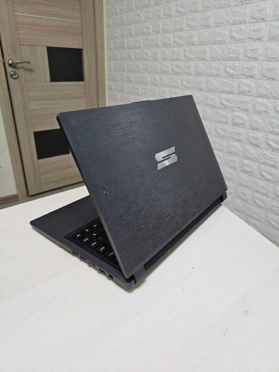 Ноутбук Clevo W840SU 14" IntelCore I7-4gen/DDR3 4Gb/SSD 128Gb під рем.