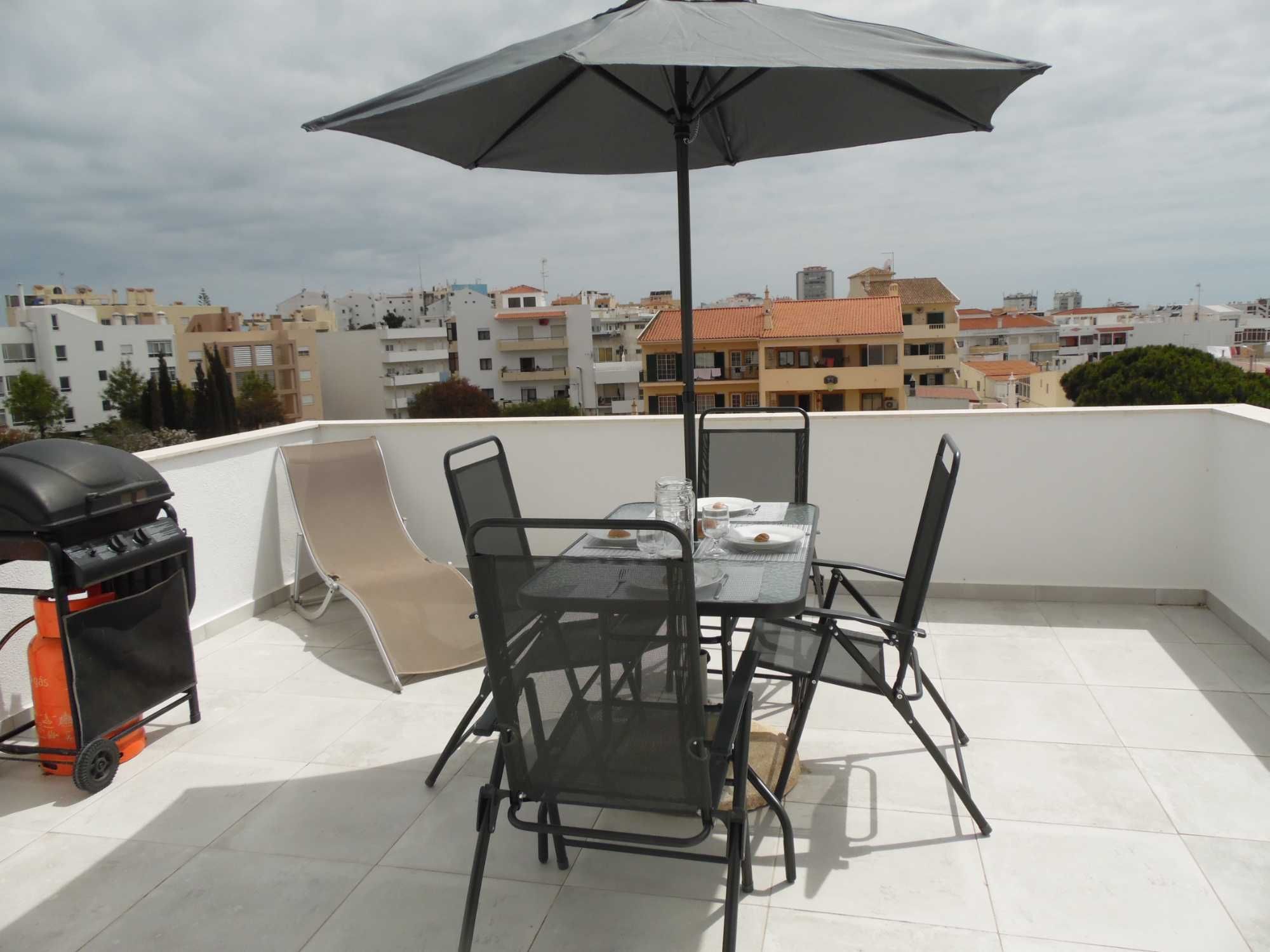 CASA BELLA VISTA -T2, pé p/praia-LIVRE até 26/7+09 a 30/08- QUARTEIRA