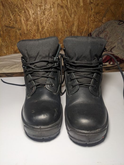 Продам мужские кожаные ботинки