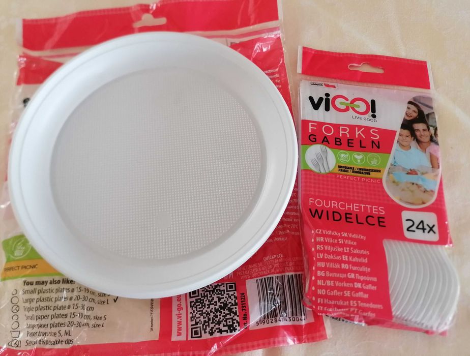 Talerze i widelce jednorazowe VIGO. Sztućce plastikowe