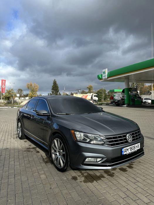 Volkswagen Passat B8 SE 2015 poky • 1.8 TSI • Автомат