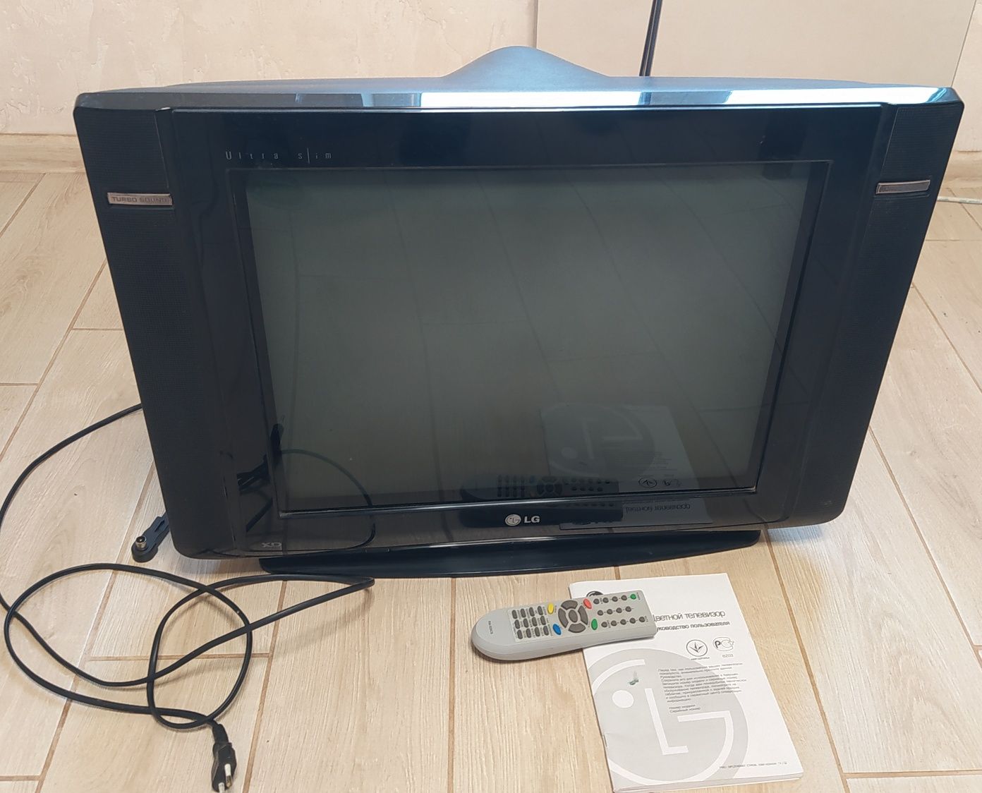 Телевизор lg 21fu3rlx 
Характеристики:
Тип ЭЛТ-тел