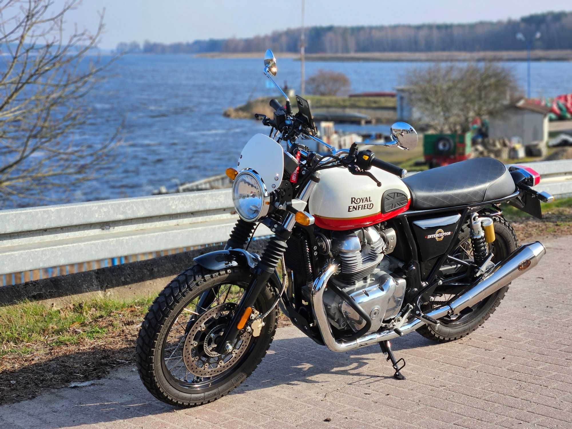 Royal Enfield Interceptor 650 CESJA