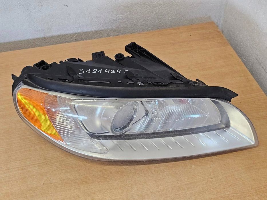 Reflektor prawy xenon volvo XC70 V70 S80 2007--2013 EU