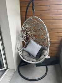Fotel wiszący kokon