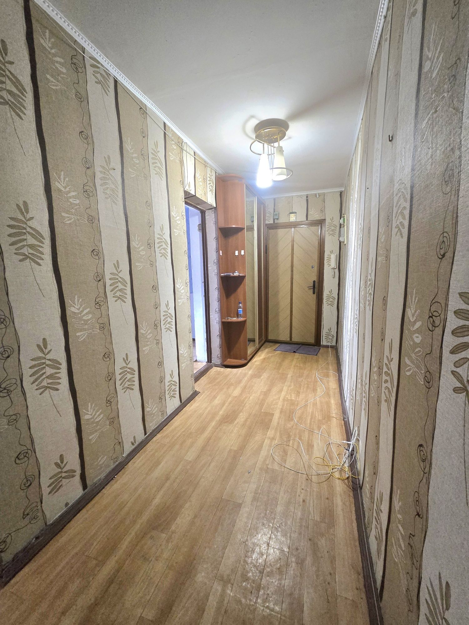 Продам 2к.квартиру Левый берег, Осенняя