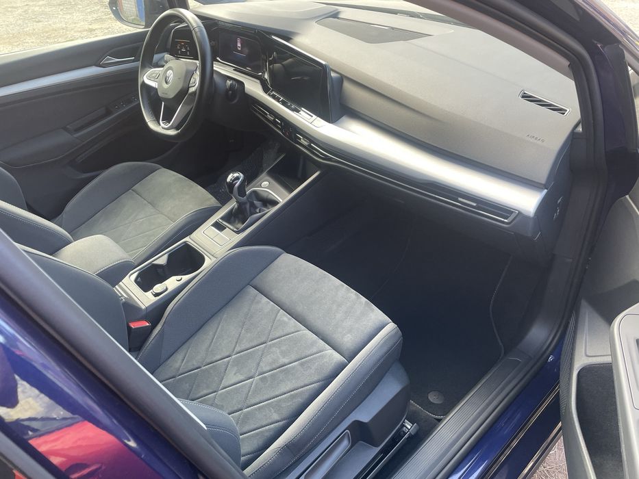 VW Golf 8 /2.0 дизель/