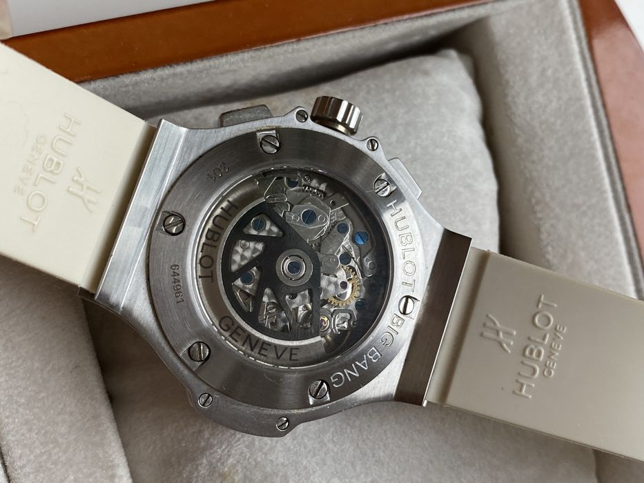 Годинник, кераміка, сапфірове скло