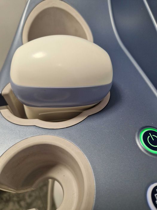 Voluson E6 with 4 probes