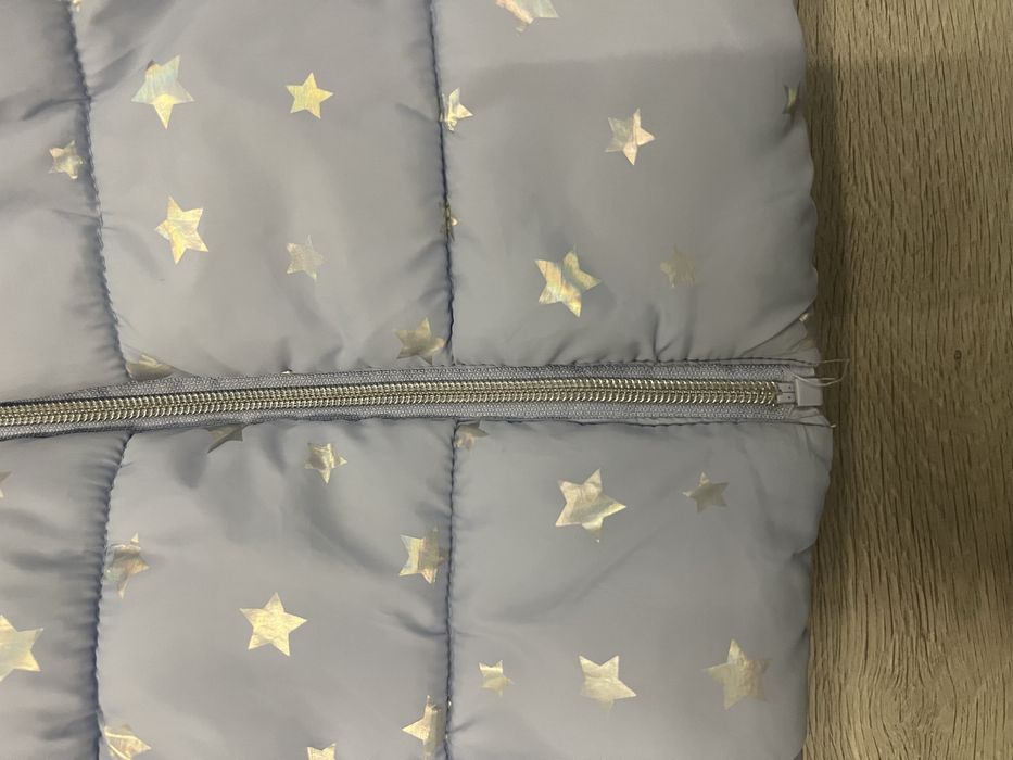 Зимова куртка в ідеальному стані 122розмір