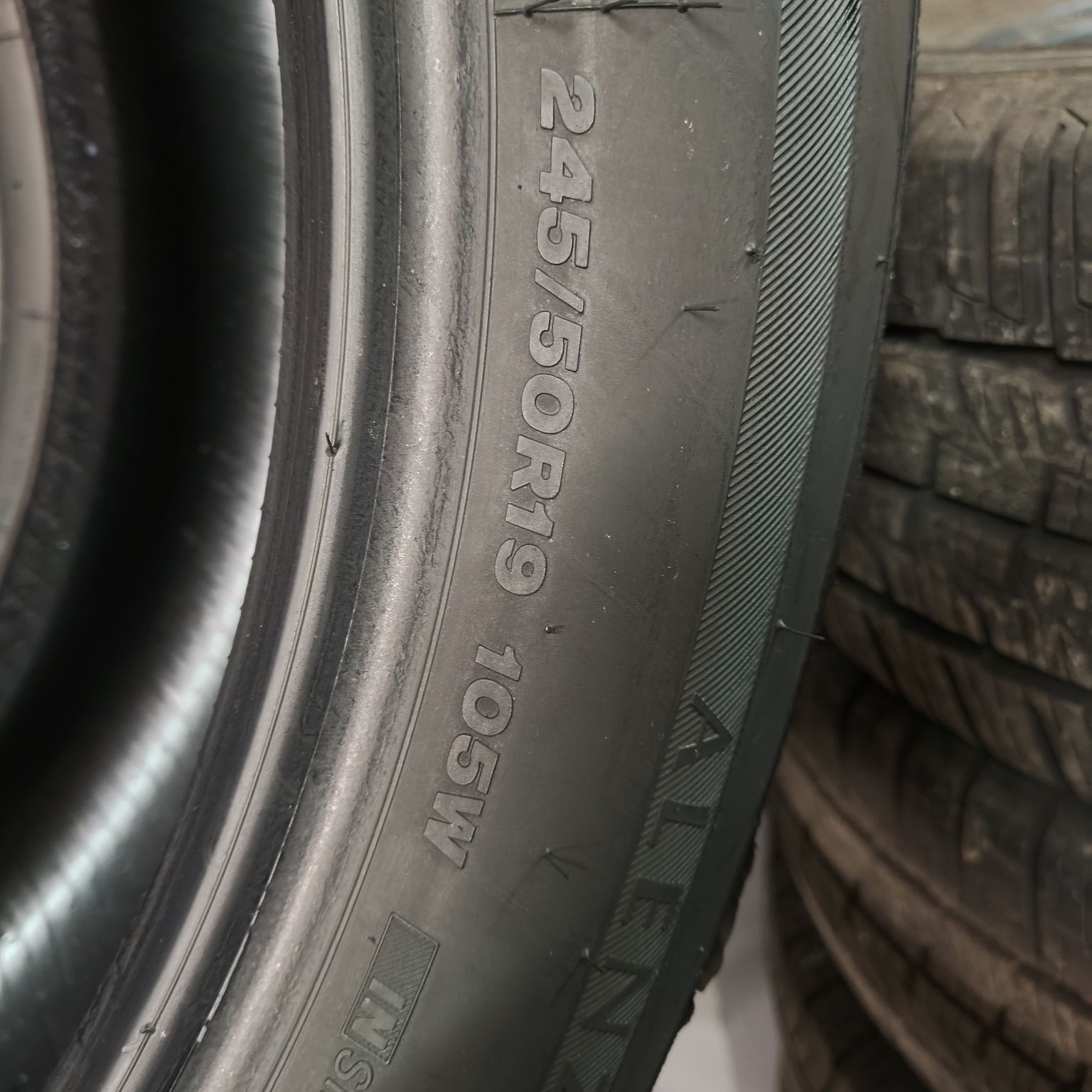 245/50/19 XL Sprzedam komplet opon letnich Bridgestone Alenza