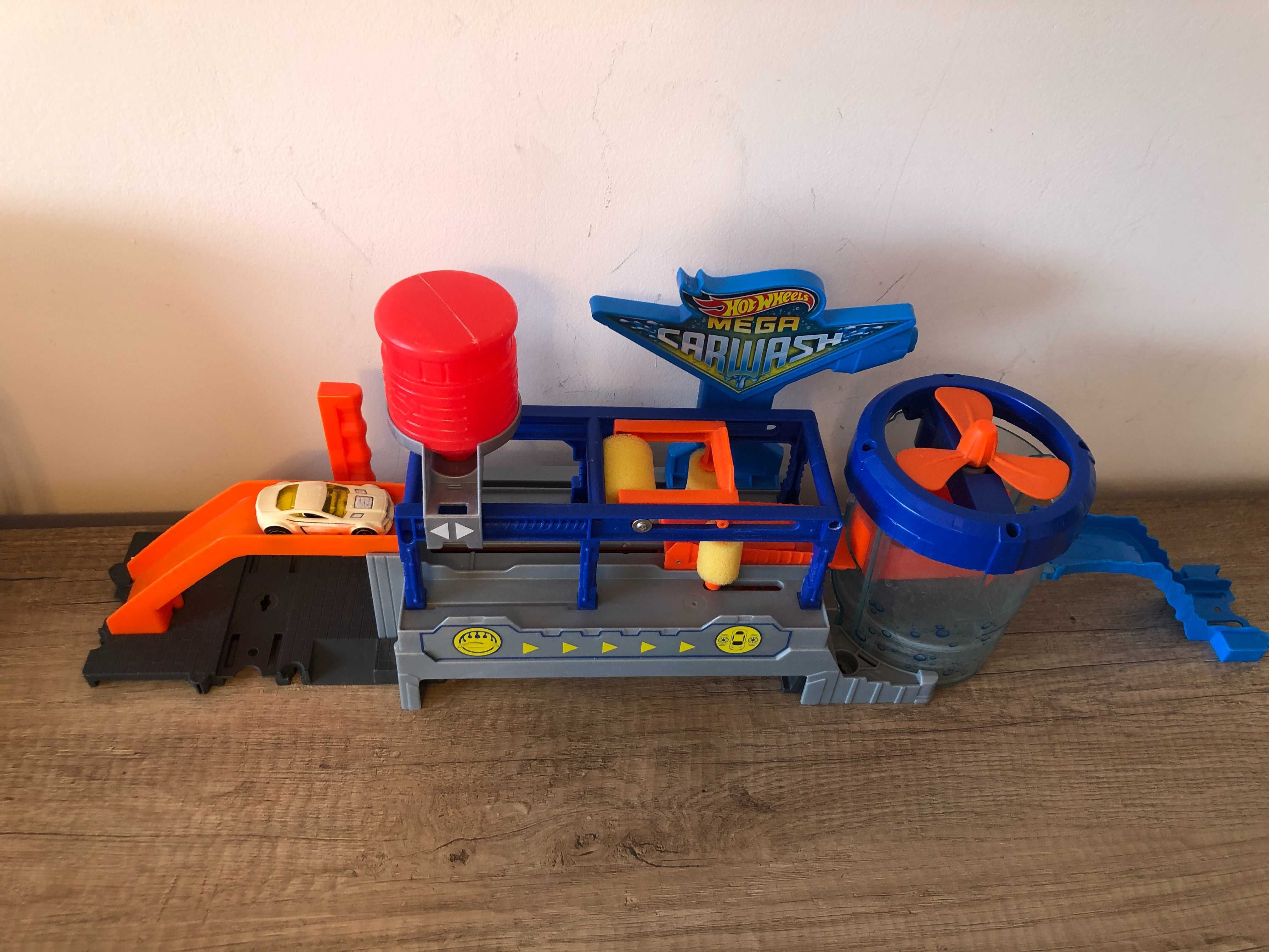 Myjnia Hot Wheels City Mega Car Wash