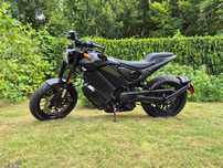 Wynajem motocykli Warszawa, elektryk