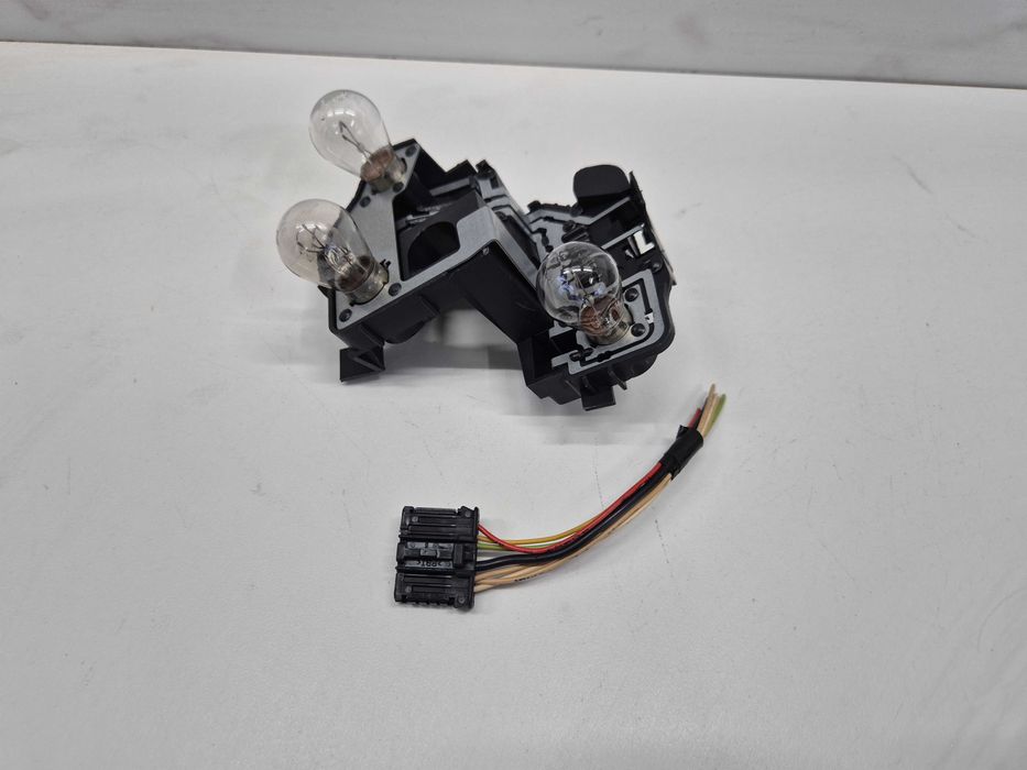 peugeot 206 cc lift  wkład lampy tylny lewy tył oprawa kostka