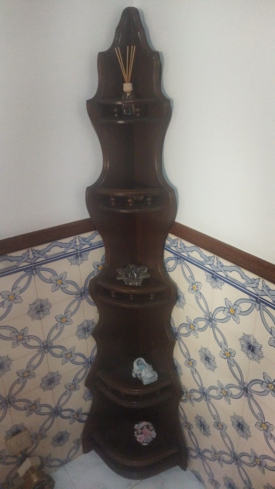 Conjunto de móvel de canto e sapateira