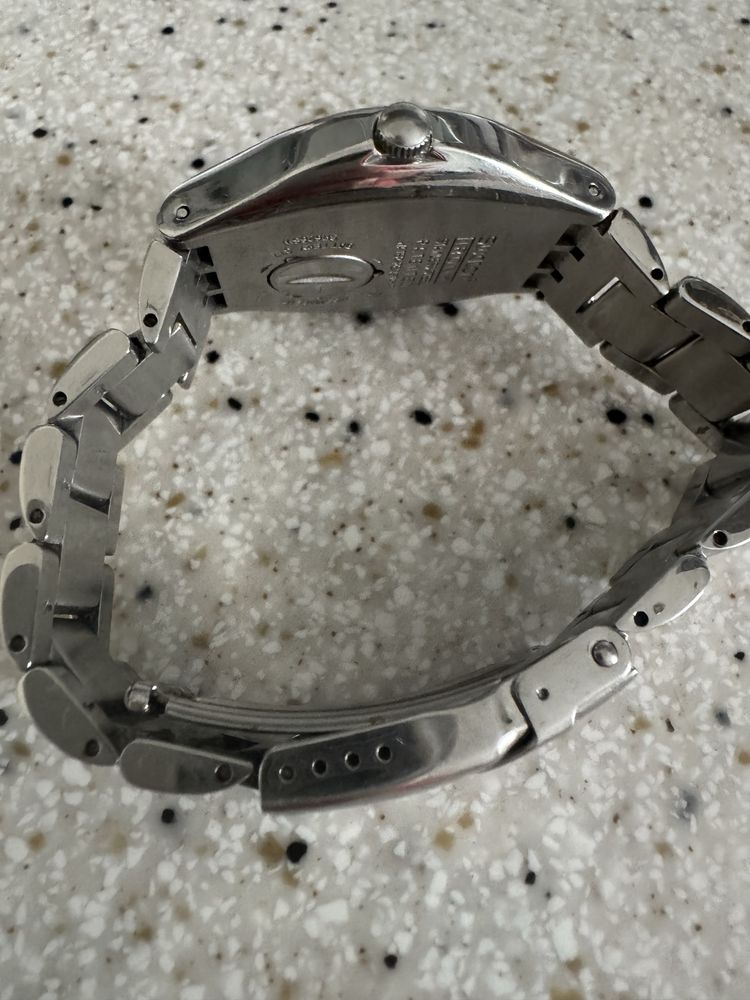 Годинник swatch irony не іде