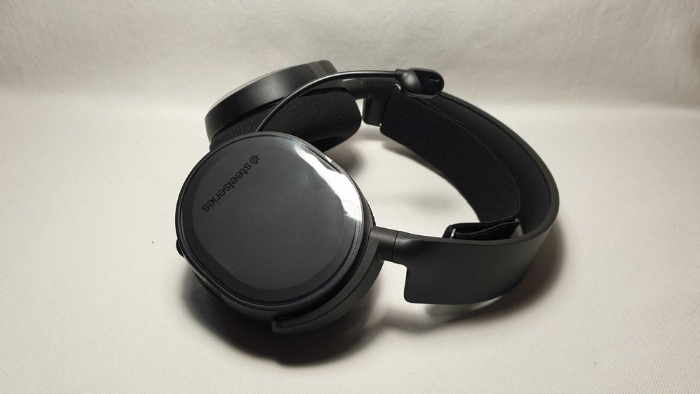 Słuchawki nauszne SteelSeries Arctis 5 BLACK - jak NOWE.