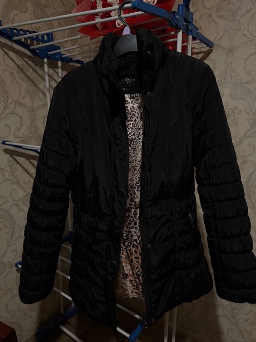 куртка жіноча на замку