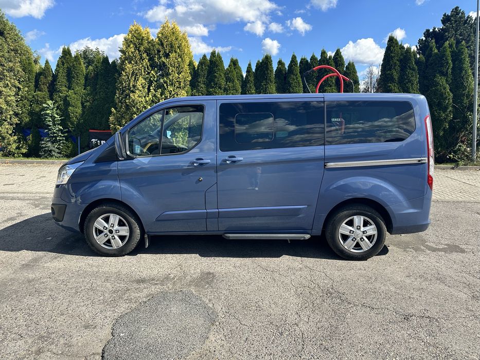 Ford tourneo custom