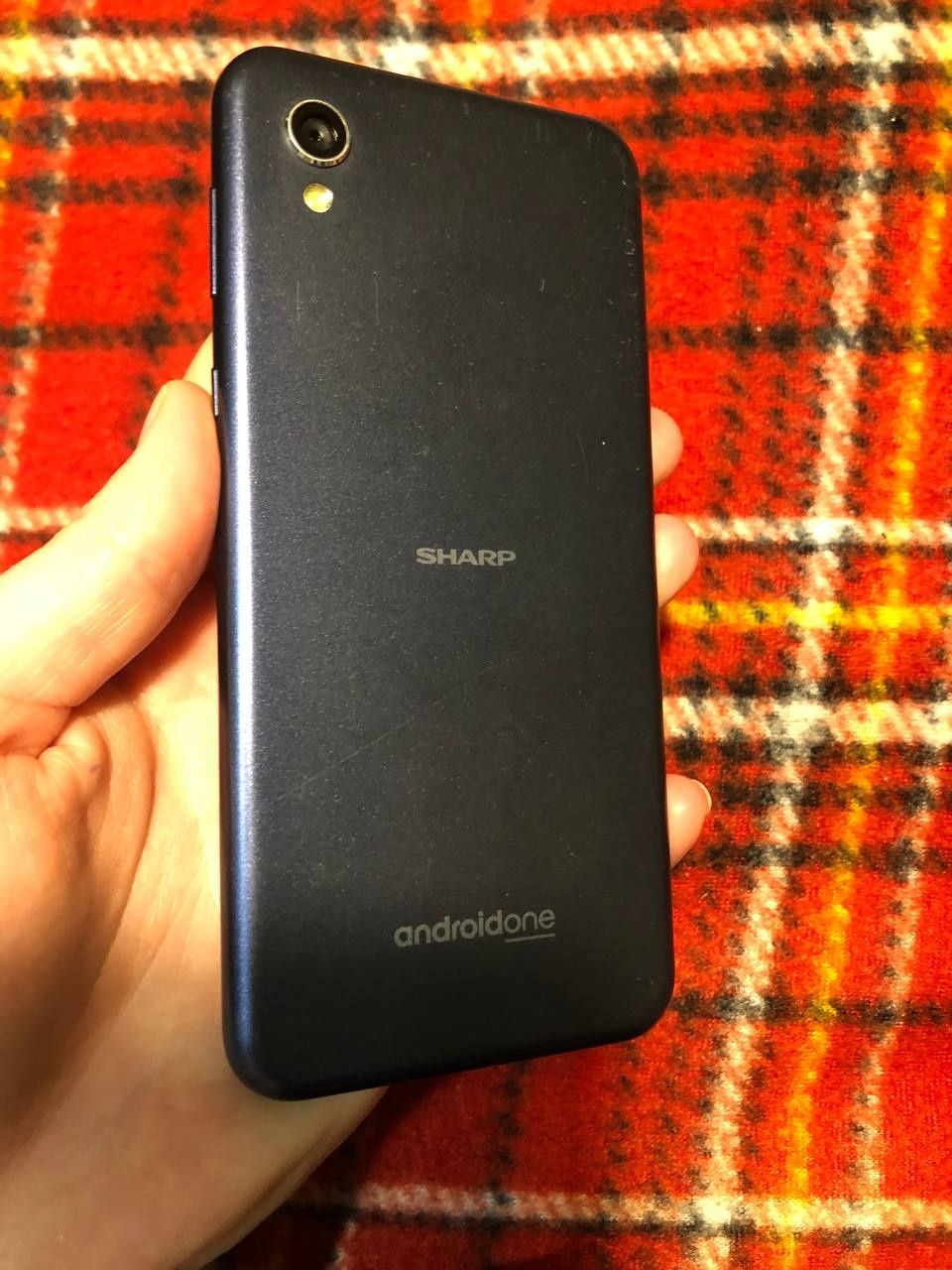 захищений Sharp Android One S5 ideal