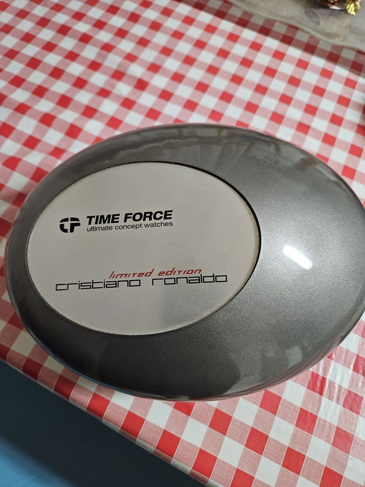 Vendo relógio time force CR7