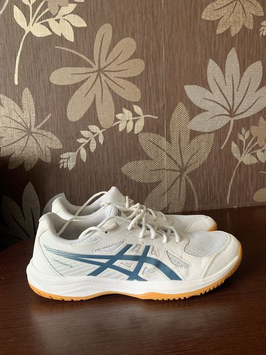 Кросівки чоловічі Asics UPCOURT 6 белые 1071A104-100
