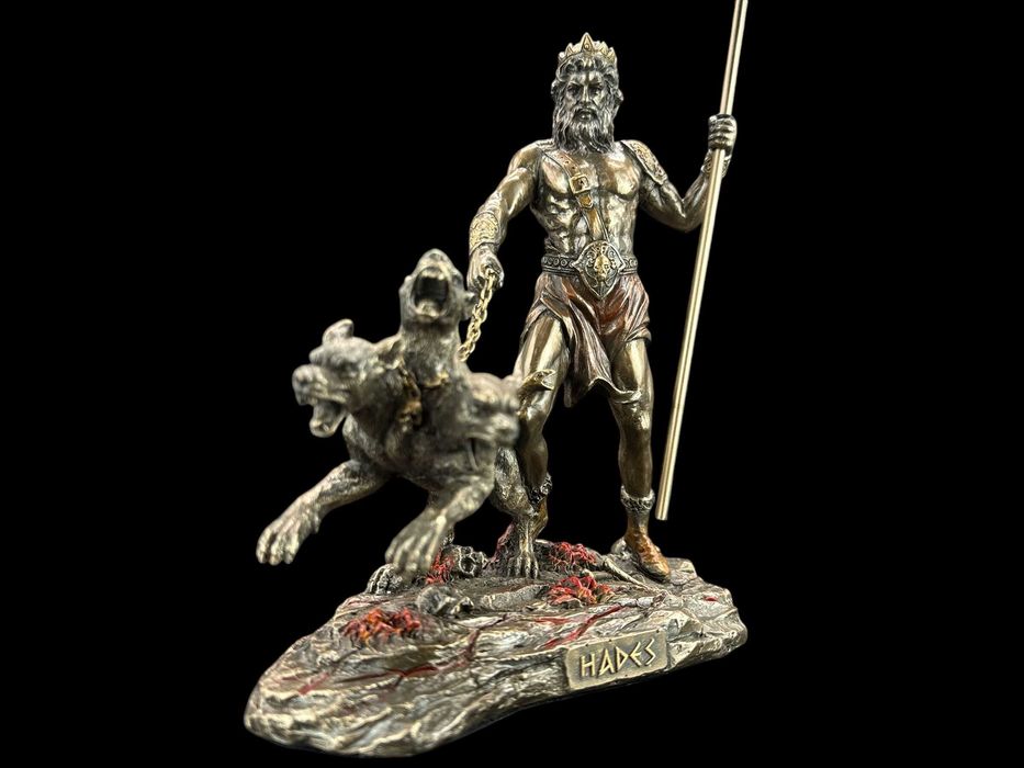 Bóg Hades  z Cerberusem VERONESE (WU76931A4)