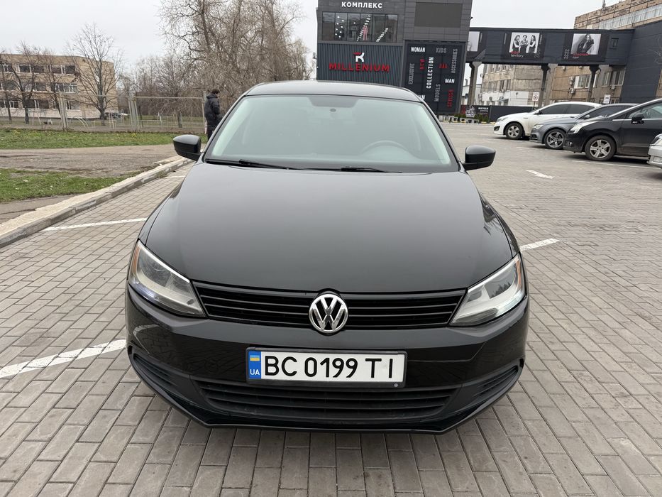 Продам джету 2012 года 2.0  газ бензин