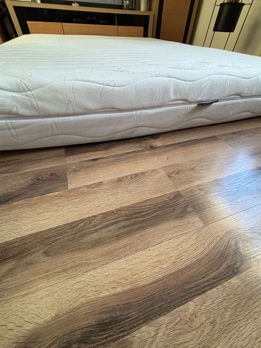 Sprzedam Materac 160/200/19