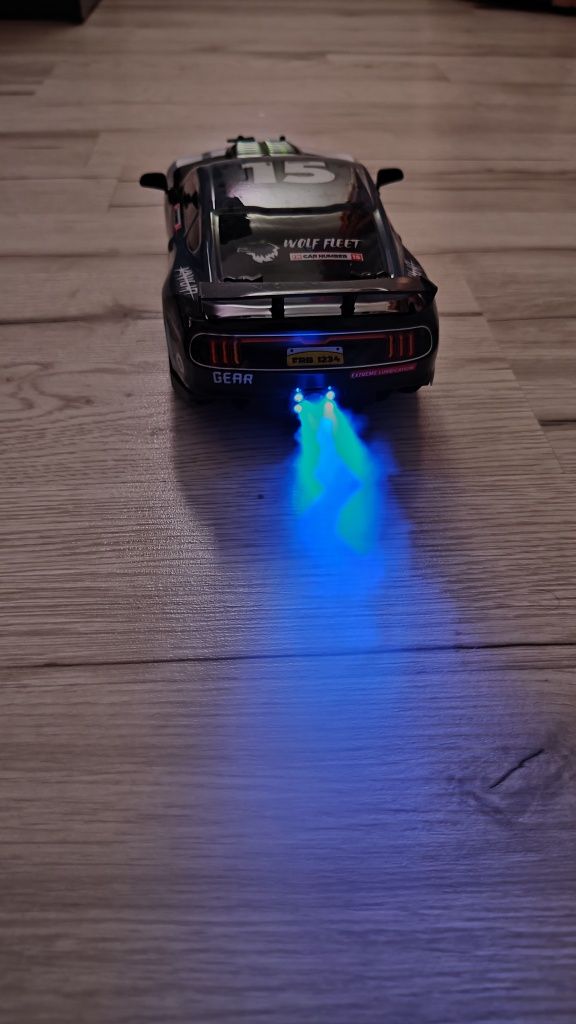 Samochód zdalnie sterowany RC do Driftu Mustang GT NASCAR nitro dym