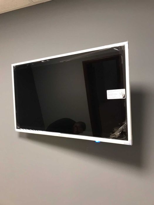 Повісить телевізор на стіну. Установка кріплення для телевізора Монтаж