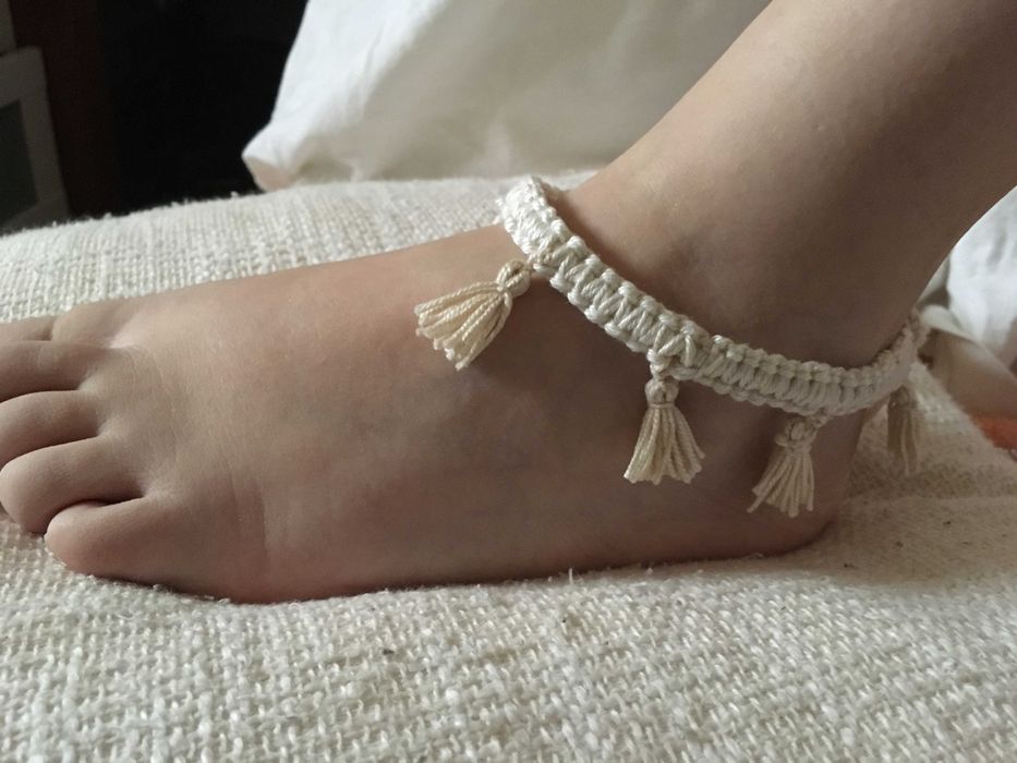 Pulseira de pé preta/cru