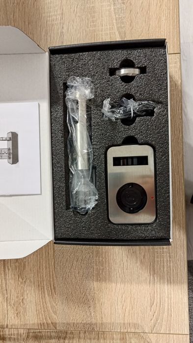 Elektryczny otwieracz do wina