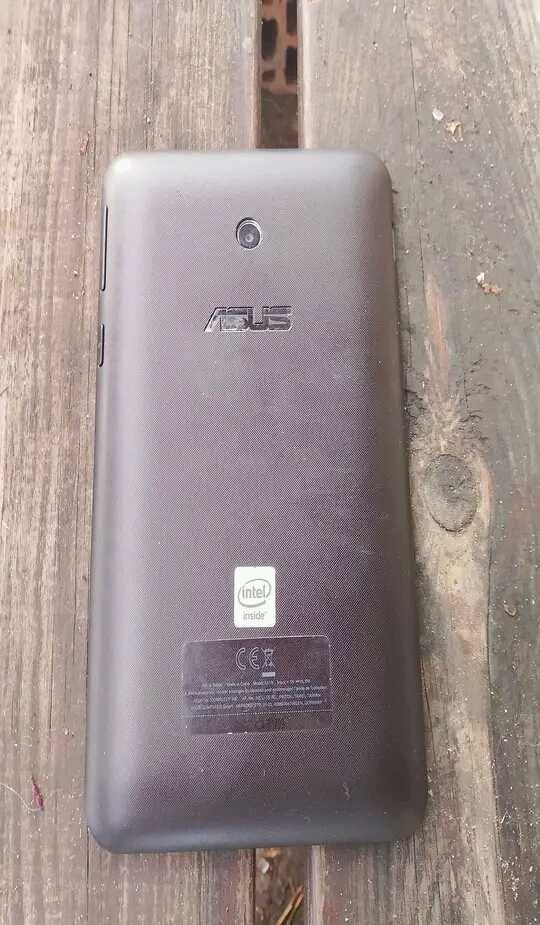 Tablet asus wlancza sie i gasnie