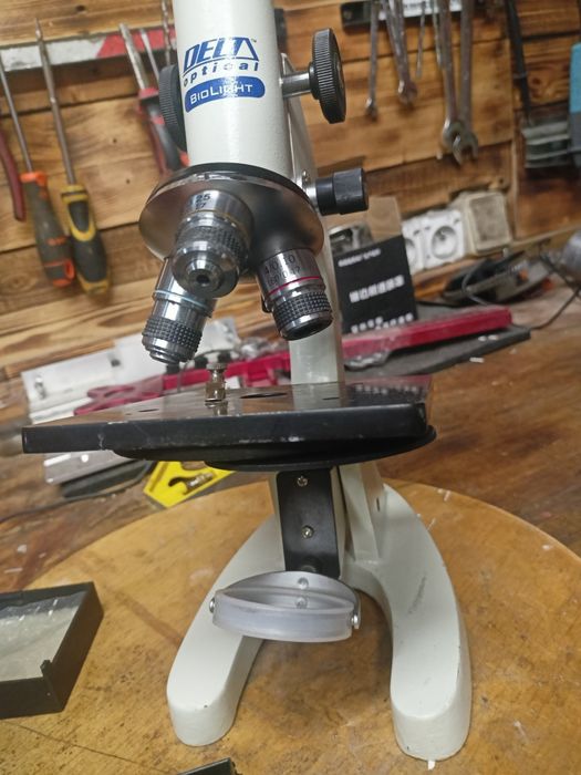 Mikroskop szkolny PZO