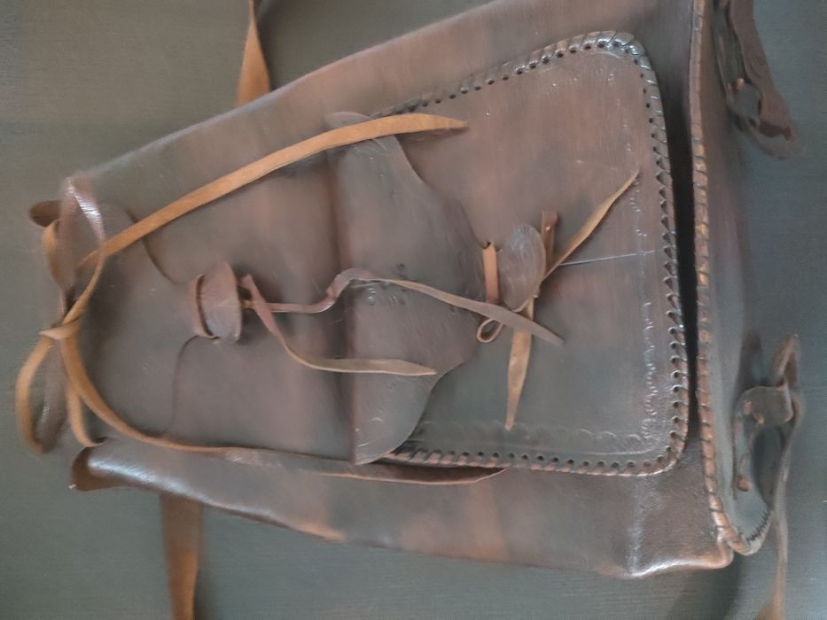 Mala/mochila em couro