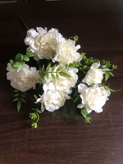 Stroik bukiet sztucznych kwiatków 48tknkw