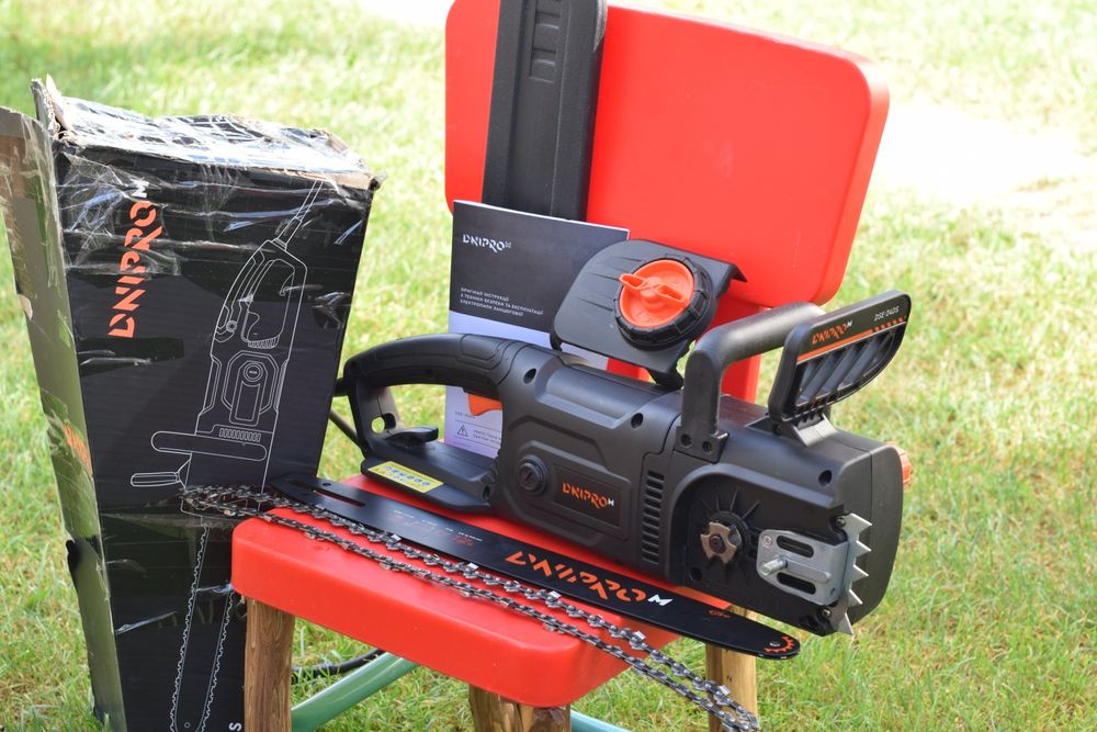 Електропила ланцюгова Dnipro-M DSE-24DS